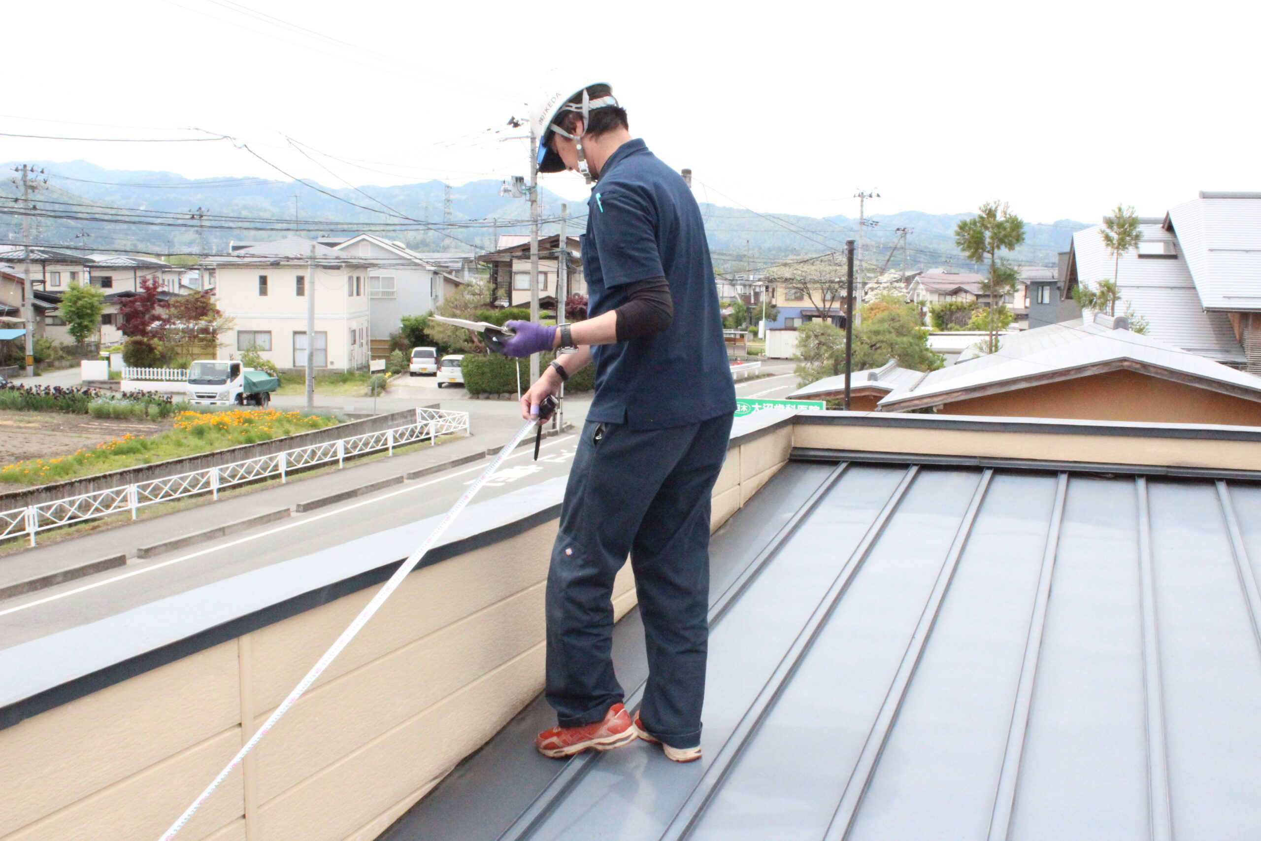 屋根の現地調査