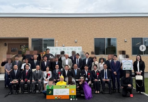竣工式の集合写真