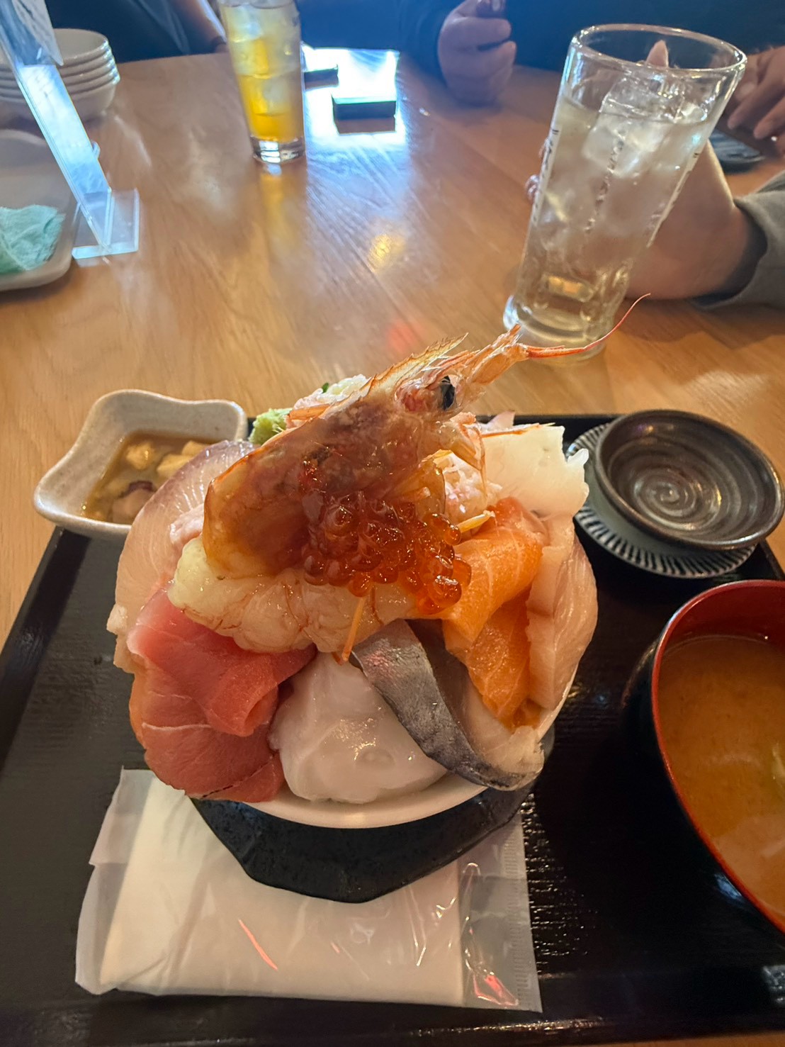 1日目の昼にいただいた海鮮丼ランチ